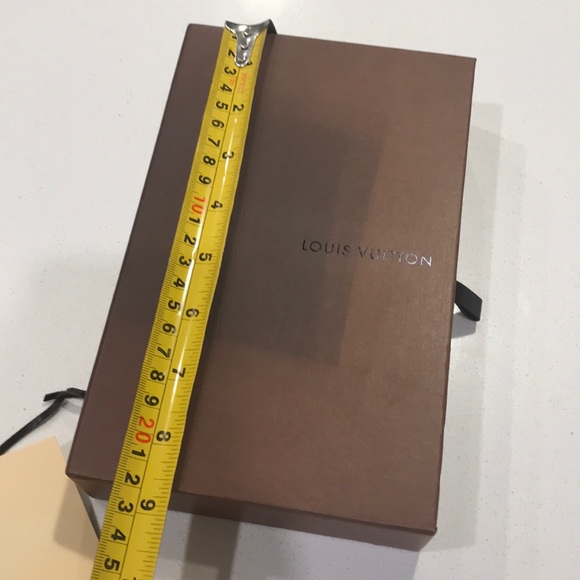 Louis Vuitton Box - Picture 2 of 4
